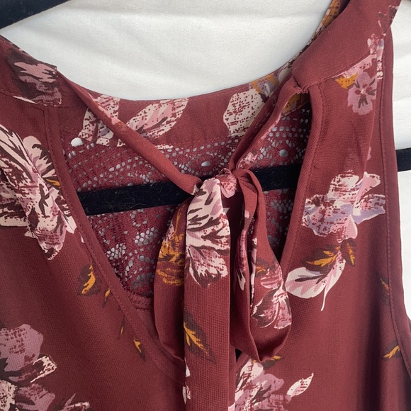 Burgundy Flower Dress - Picture 4 of 5